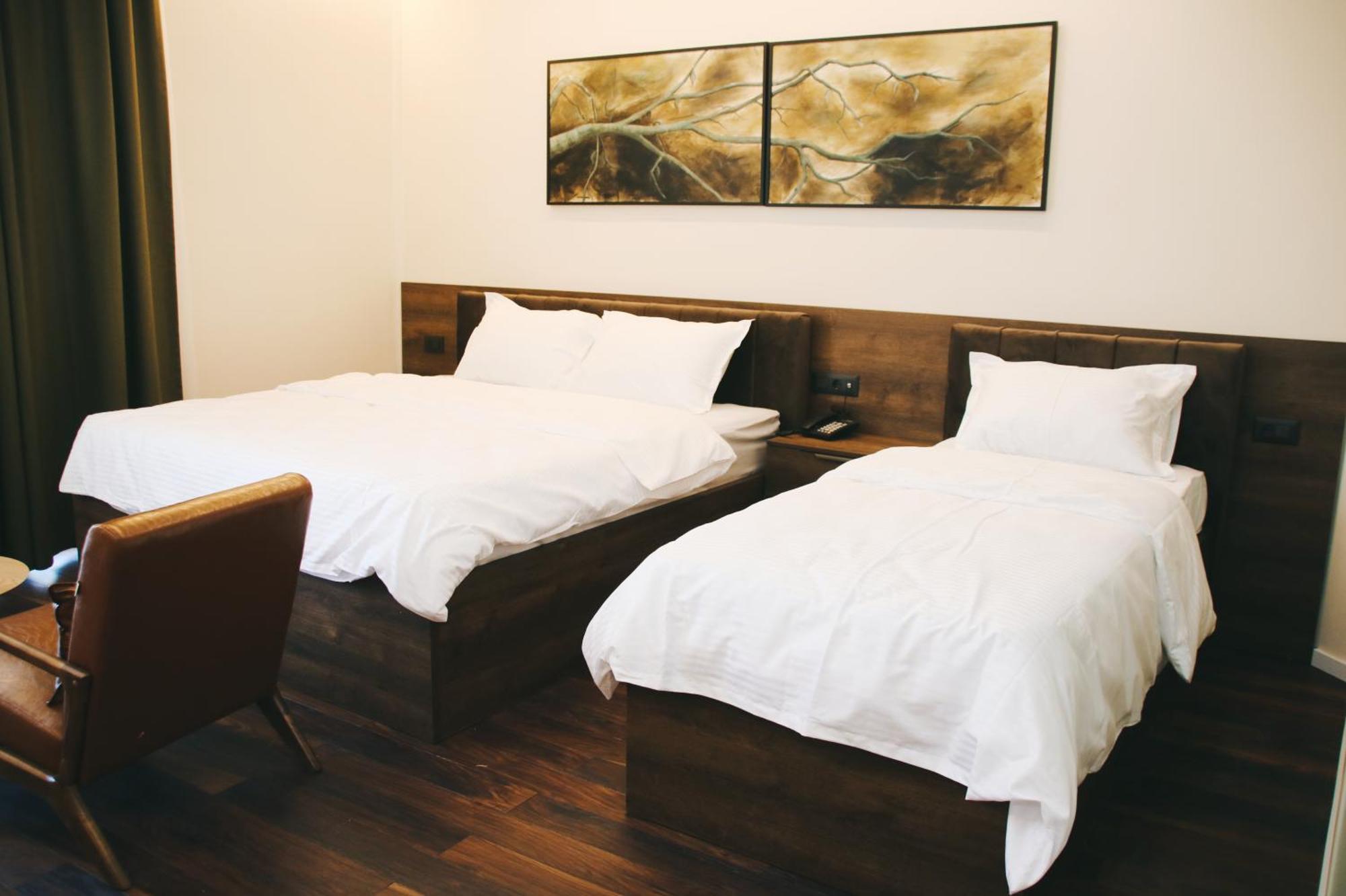 Hotel Rozafa Suhareke 외부 사진